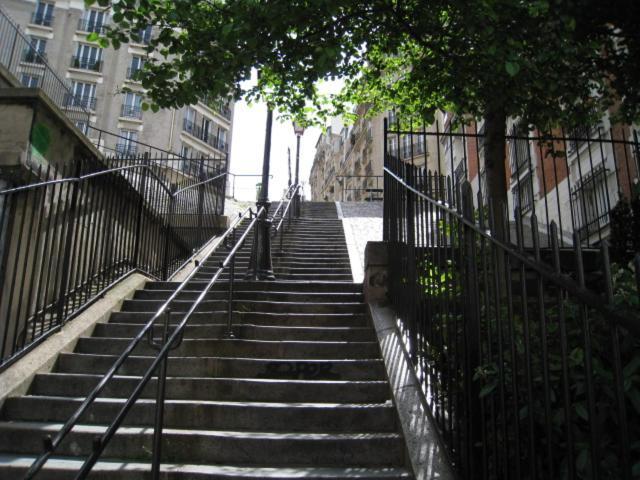 Quiet Apartment Hill Of Montmartre Paříž Exteriér fotografie